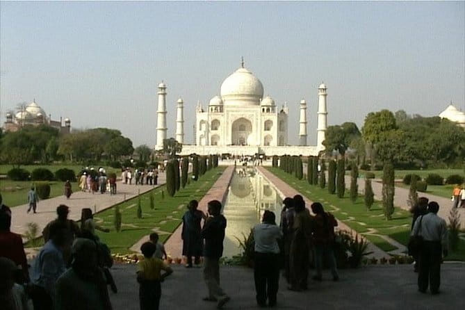 2-Day Tour to The Taj Mahal and Agra from Goa with Both Side Commercial Flights - Key highlights at a glance