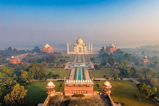 From Goa - Overnight Taj Mahal Agra Private Tour by Return Flights - Taj Mahal at sunrise: how this plan turns the famous into the calm
