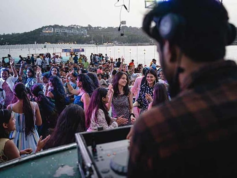 Goa: Sunset Cruise with Live Music, Dance and Cruise Sailing - Getting On Board: Princesa Cruise, Decks, and Where to Stand