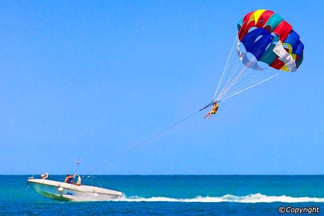 Grand Island Adventure: Diving and Water Sports Thrills - Lunch, snacks, and the photos you’ll actually want