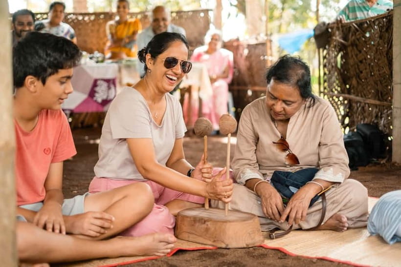 North Goa: Mulgao Village and Coconut Farming Experience - The 20-minute guided stop: stories that make the shrines feel personal