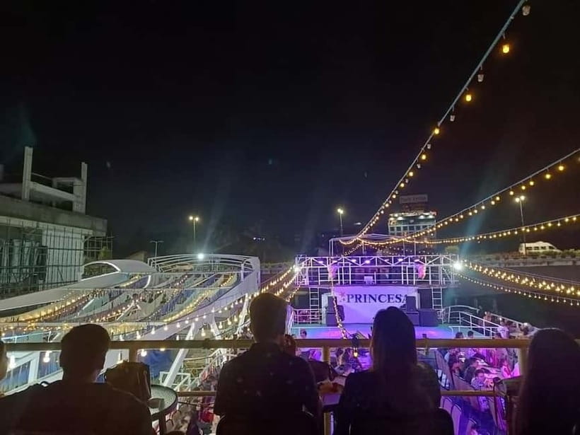 Panaji: Dinner Cruise in Goa with Hotel Transfer and 2 Beers - How to get the most out of your Mandovi evening