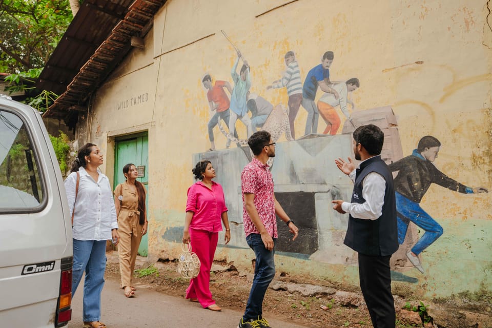 Panaji: Heritage Walking Tour in Fontainhas Latin Quarter - A “secret stop” that breaks up the route