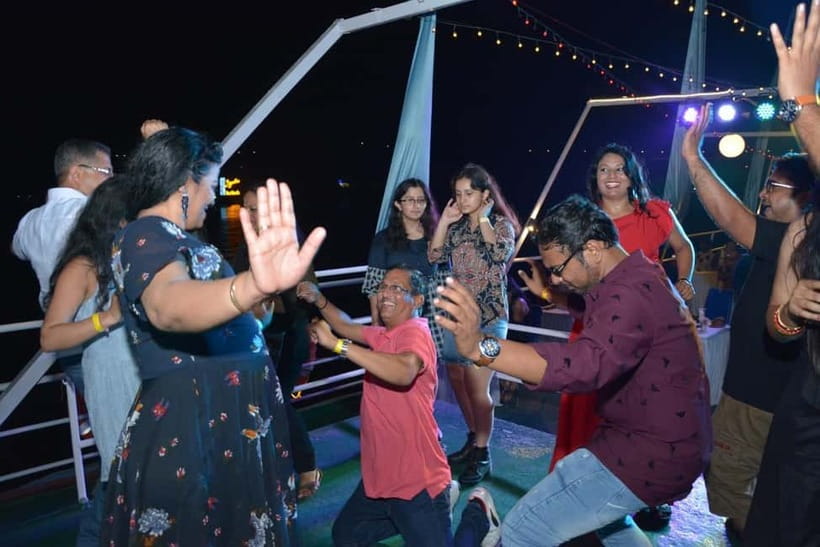 Panaji: Sunset Boat Party with Bollywood DJ and Dance Shows - Practical Tips: What to Wear, Bring, and Expect Onboard