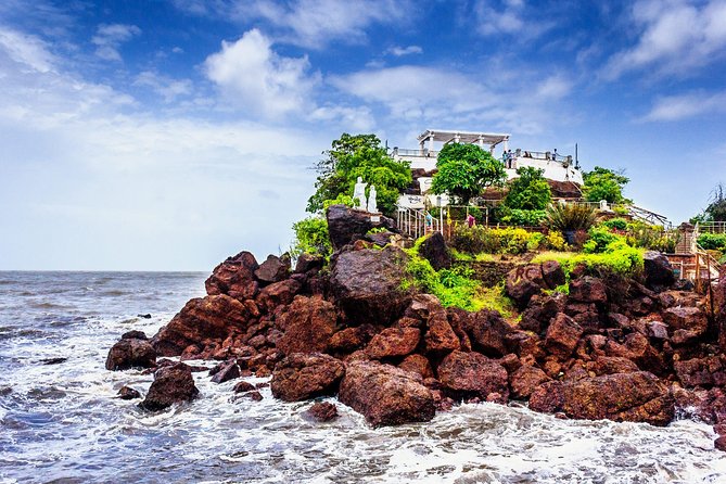 Private South Goa City Tour with Spice Plantation and Lunch from North Goa Hotel - Fontainhas: Portuguese-styled lanes and a quick wander