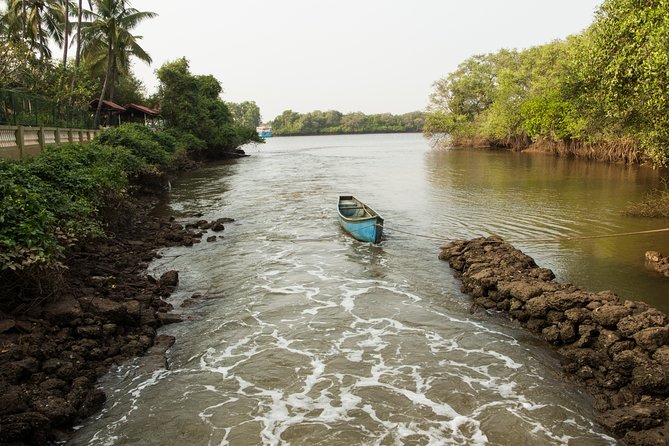 The Divar Island Exploration - Divar Island: religious monuments and Portuguese-era stories